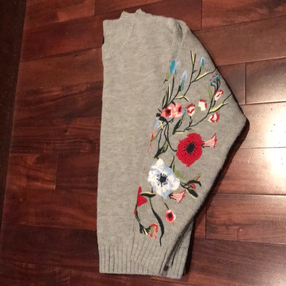 Lumiere Sweaters - Sweater